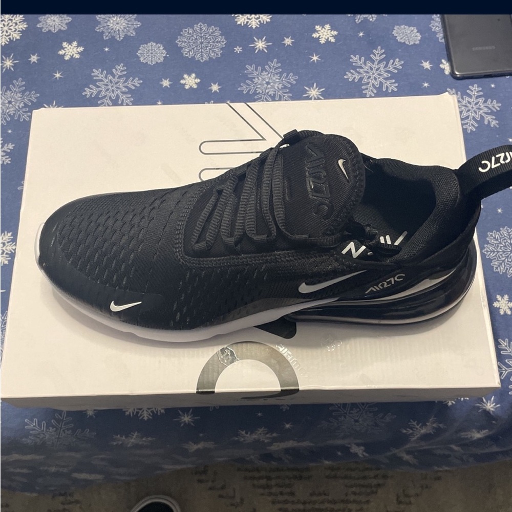 Nike Air Max 270
